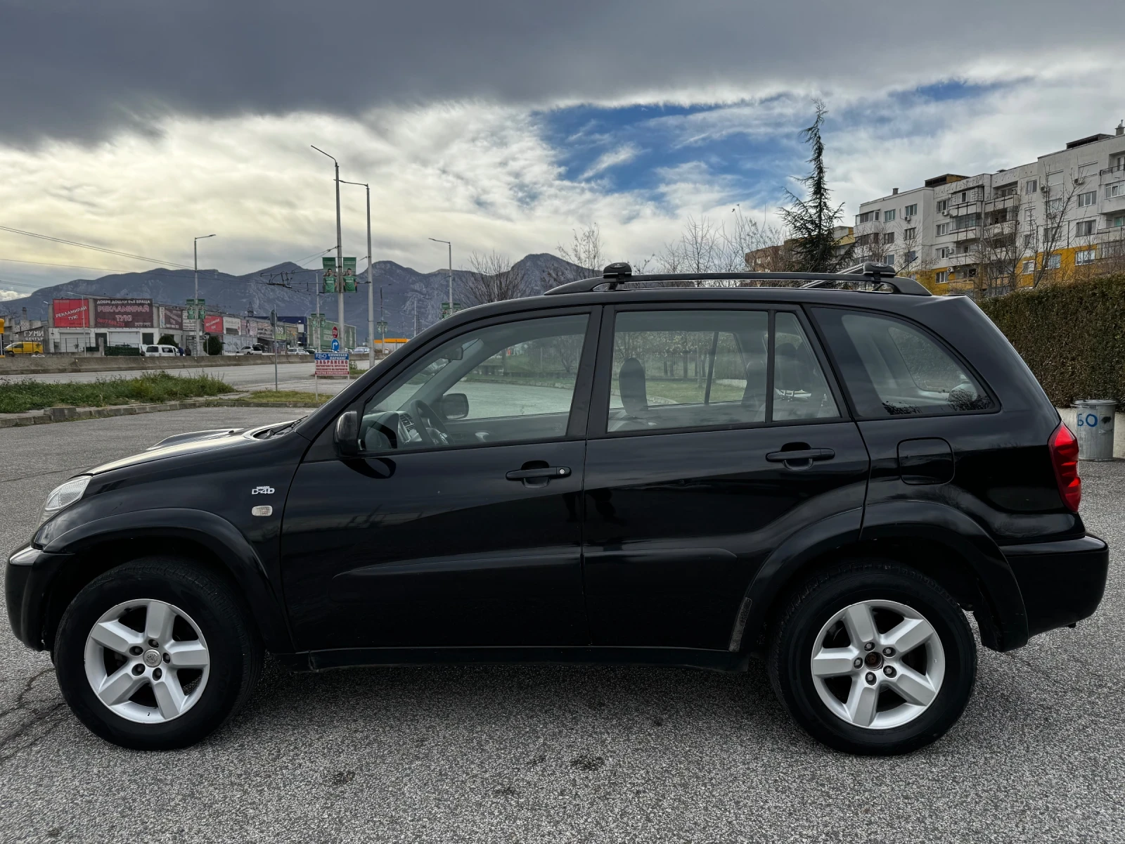 Toyota Rav4 2.0D4D/FACELIFT/НАВИГАЦИЯ - изображение 2