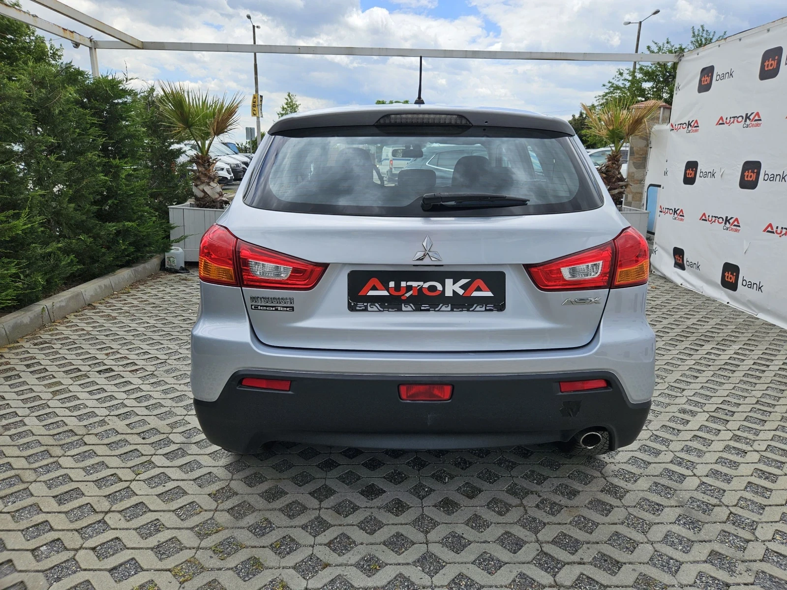 Mitsubishi ASX 1.6i-117кс= ФАБРИЧНА ГАЗ= АВТОПИЛОТ= КЛИМАТРОНИК - изображение 4