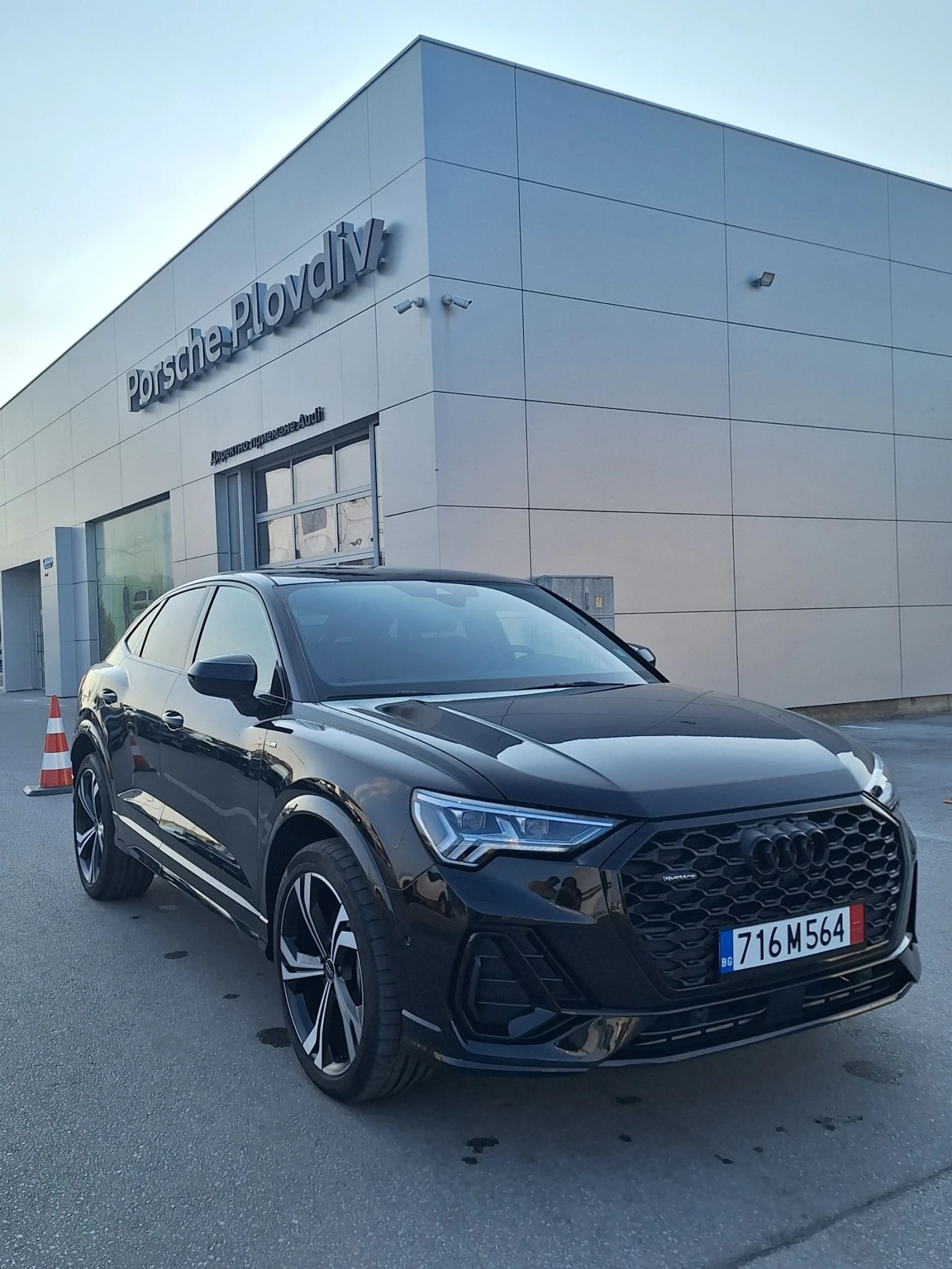 Audi Q3 Sportback 2.0 TFSI QUATTRO S line / 360 / Black edition  | Mobile.bg � ����������� 1