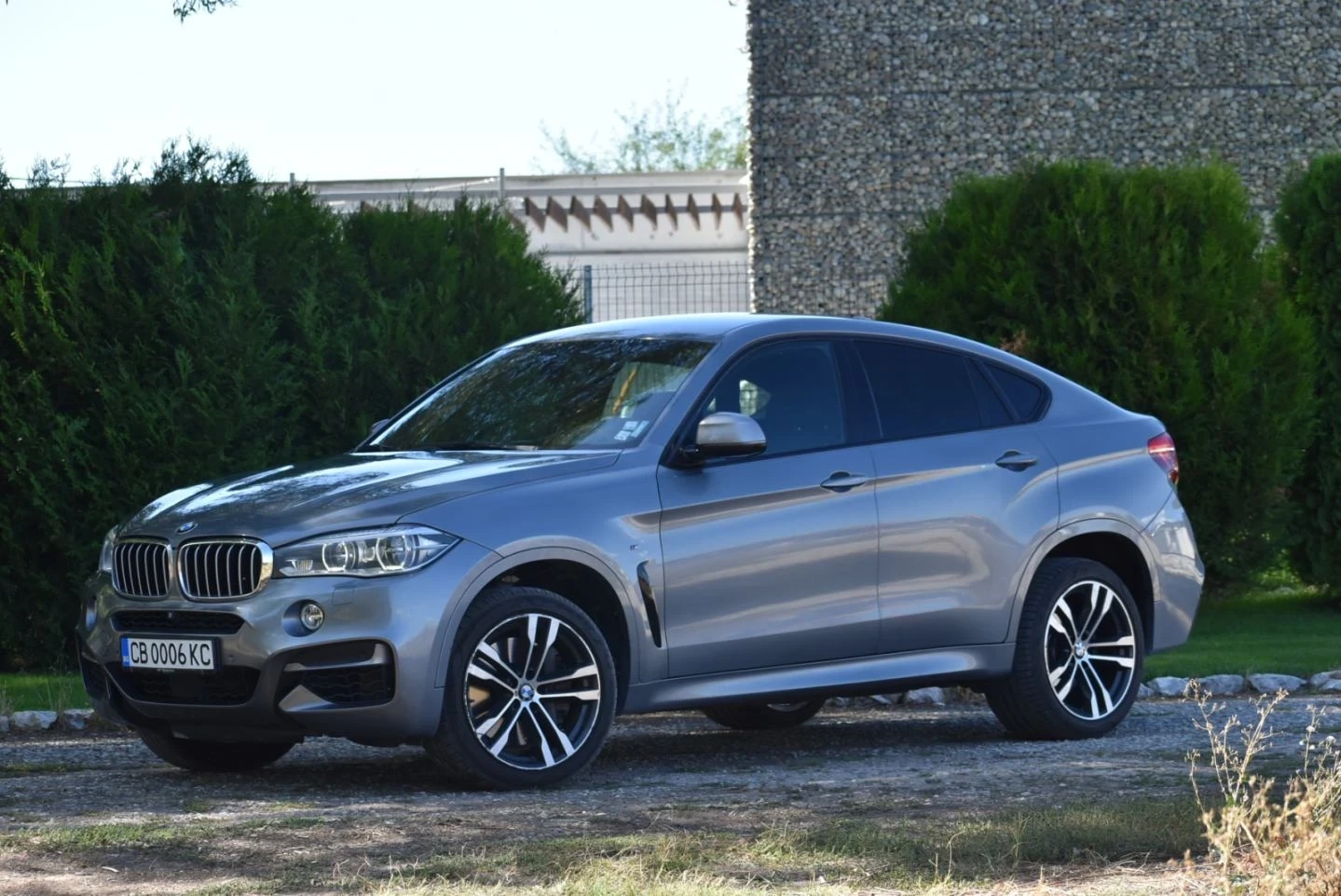 BMW X6 M50D  - изображение 2