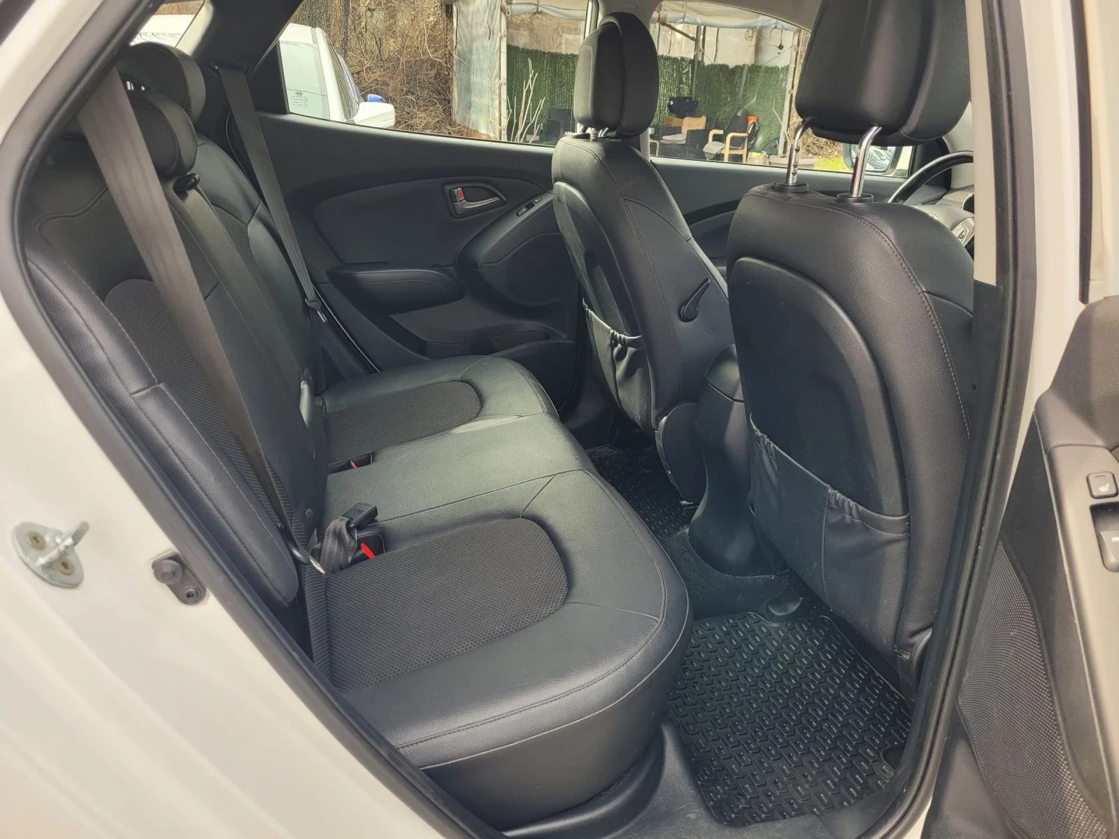 Hyundai IX35 2.0 GDI automatic 4x4 , снимка 9 - Автомобили и джипове - 53900017