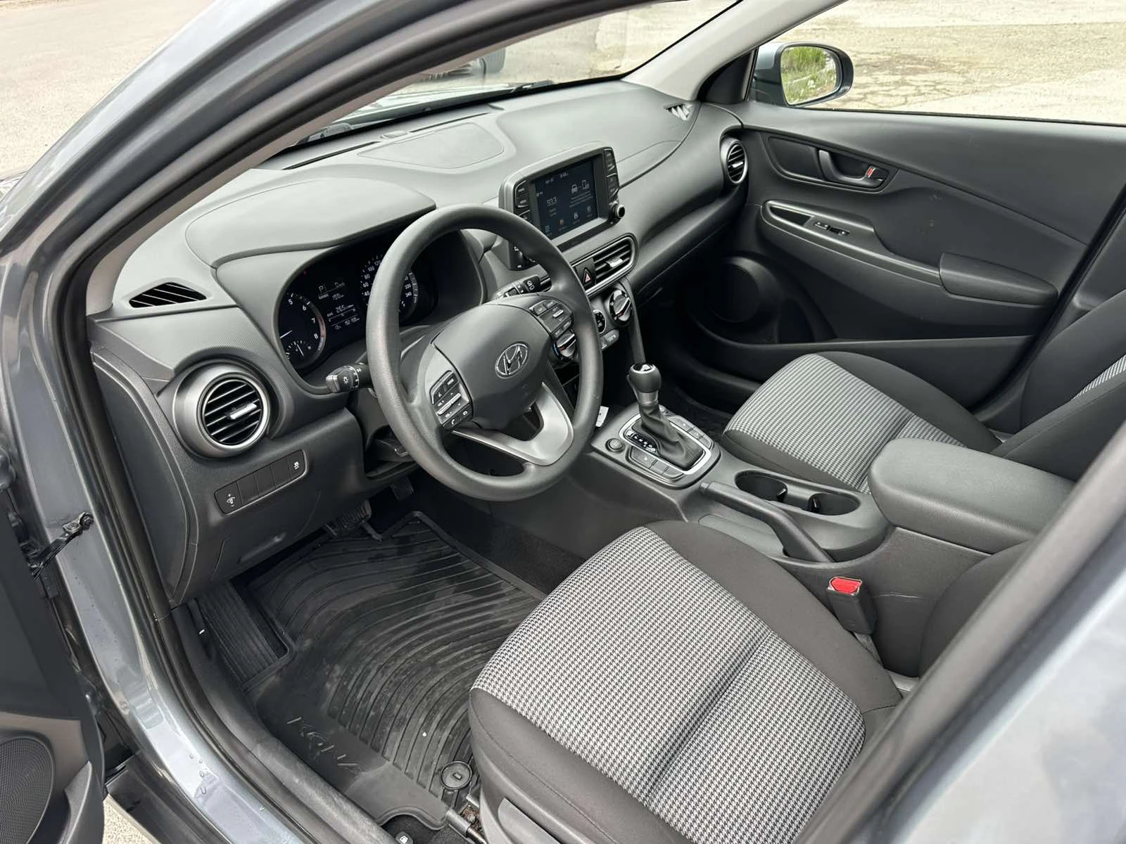 Hyundai Kona 2.0 Essential AWD, снимка 8 - Автомобили и джипове - 54293974