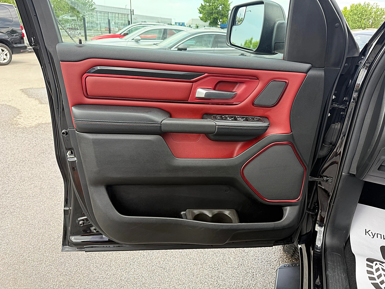 Dodge RAM 1500 5.7HAMI-REBEL-НА ВЪЗДУХ-ПАНОРАМА-КАМЕРА-LED-XENON!, снимка 7 - Автомобили и джипове - 54588510