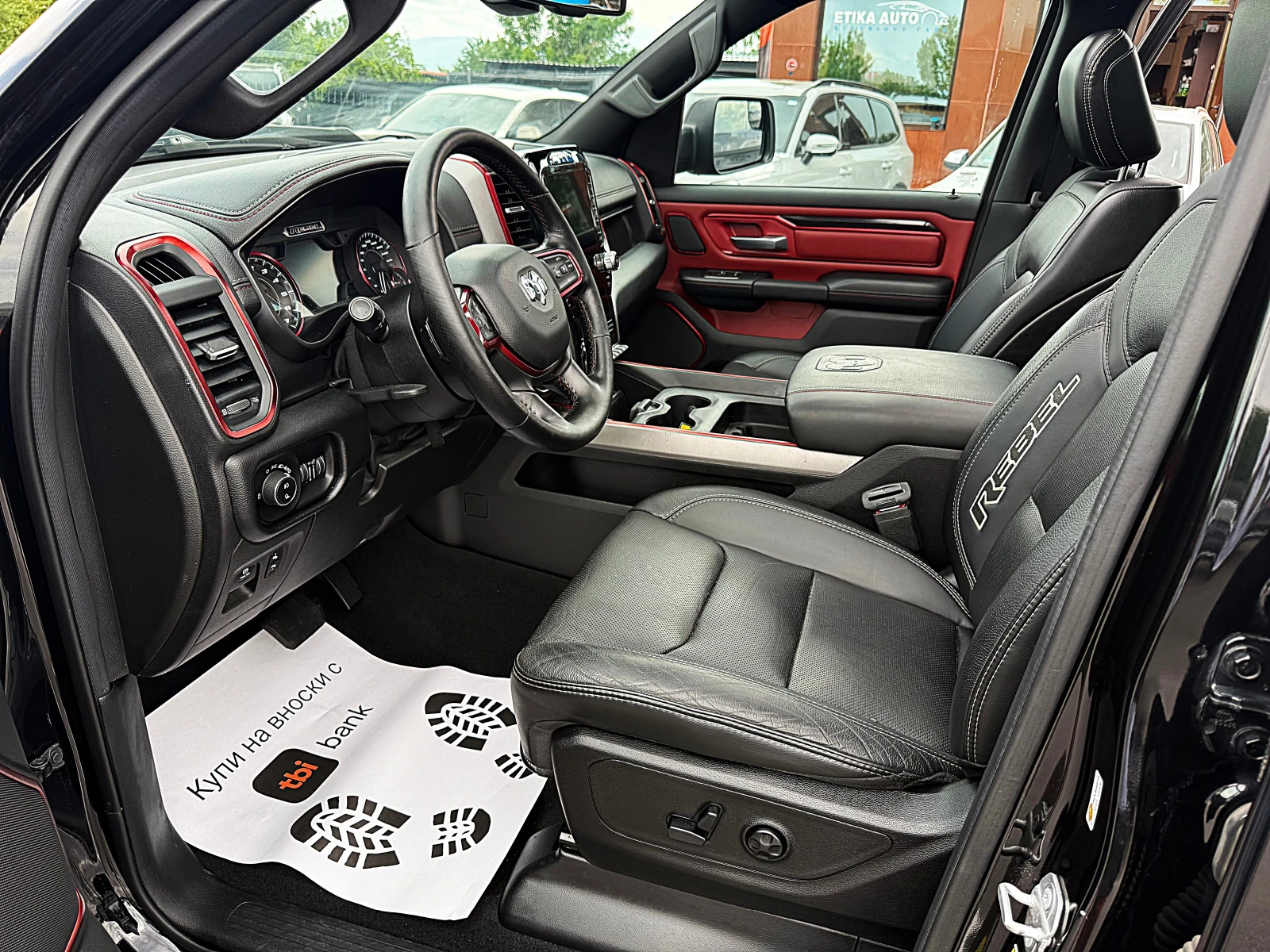 Dodge RAM 1500 5.7HAMI-REBEL-НА ВЪЗДУХ-ПАНОРАМА-КАМЕРА-LED-XENON!, снимка 9 - Автомобили и джипове - 54588510