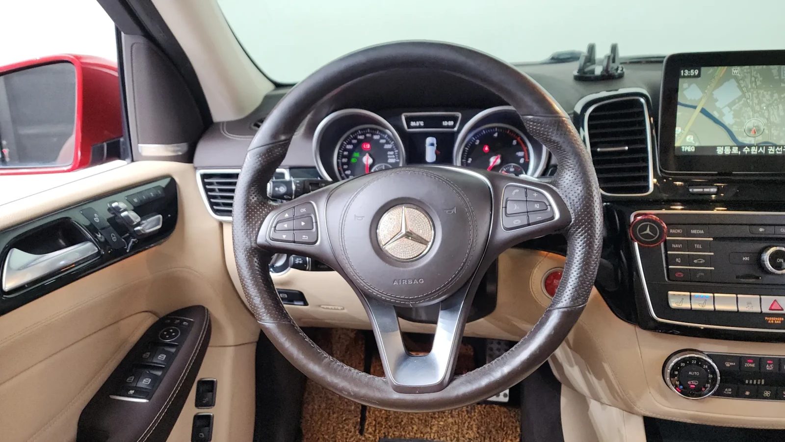 Mercedes-Benz GLS 350 3.0 4MATIC, FULL, снимка 12 - Автомобили и джипове - 55011959