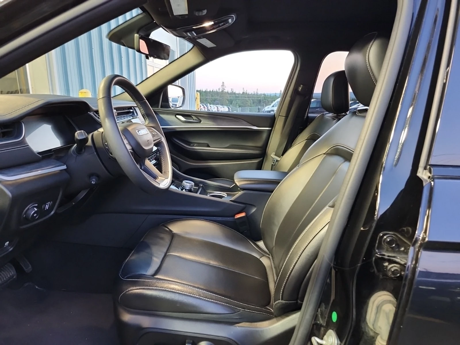 Jeep Grand cherokee * 4x4 Limited * АВТОКРЕДИТ БЕЗ ПЪРВОНАЧАЛНА ВНОСКА, снимка 3 - Автомобили и джипове - 55940109