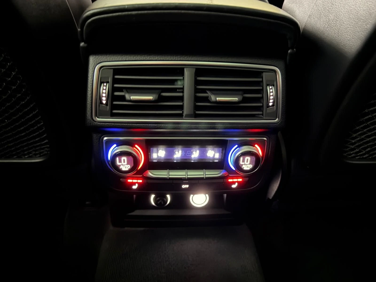 Audi SQ7 AUDI SQ7 4.0 TDI V8 / 435 �.�. / S LINE / NIGHT VI | Mobile.bg � ����������� 14