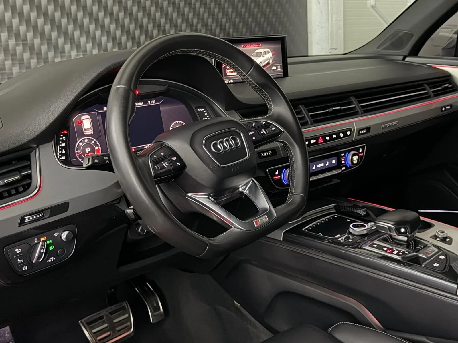 Audi SQ7 AUDI SQ7 4.0 TDI V8 / 435 �.�. / S LINE / NIGHT VI | Mobile.bg � ����������� 16