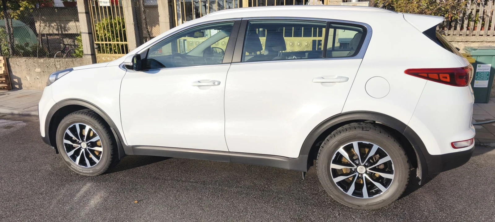 Kia Sportage, снимка 10 - Автомобили и джипове - 56640803
