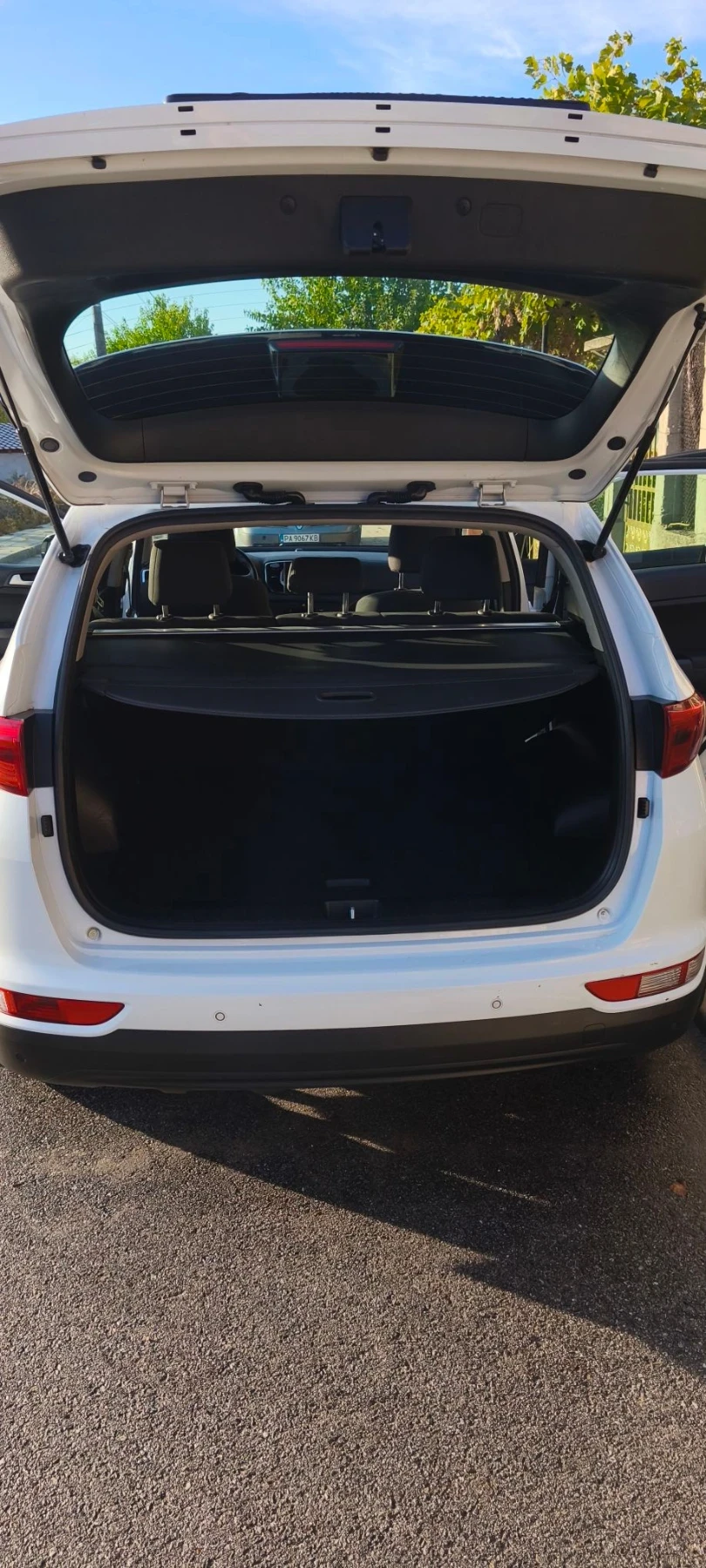 Kia Sportage, снимка 9 - Автомобили и джипове - 56640803