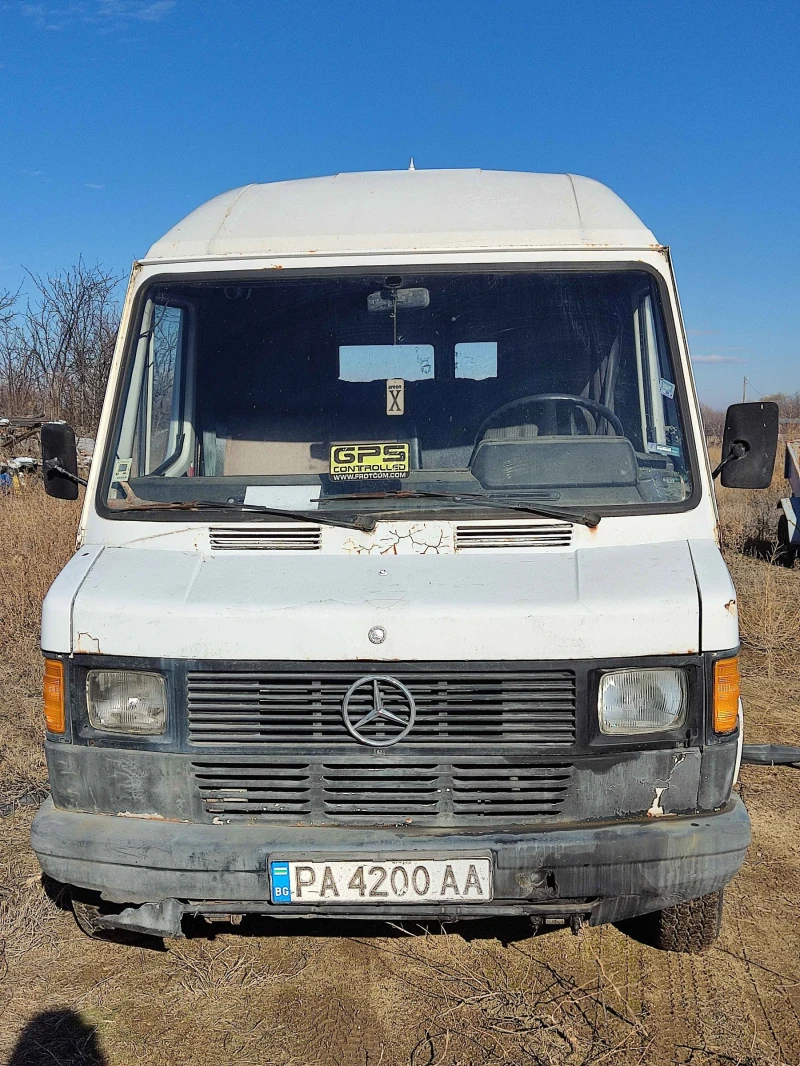 Mercedes-Benz 207, снимка 1 - Бусове и автобуси - 48628884