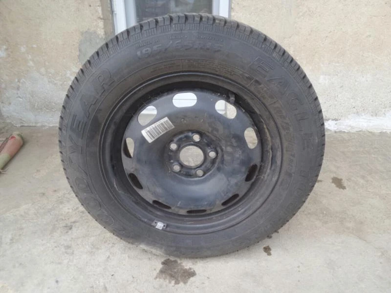 Гуми с джанти Goodyear 195/65R15, снимка 1 - Гуми и джанти - 17721429