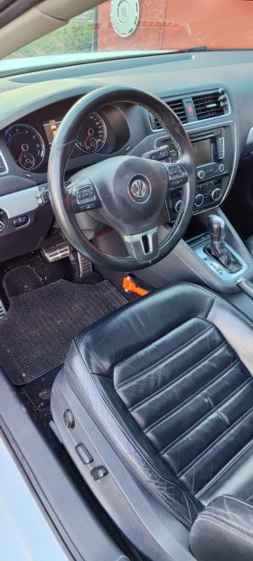 VW Passat JETTA Hybrid | Mobile.bg    9