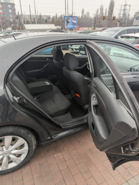 Toyota Avensis D4D - 2800 € / 5476.32 лв. - 94616071 12