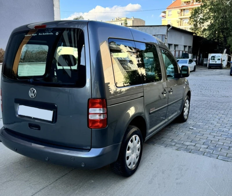 VW Caddy 1.2i, снимка 6 - Автомобили и джипове - 47369182