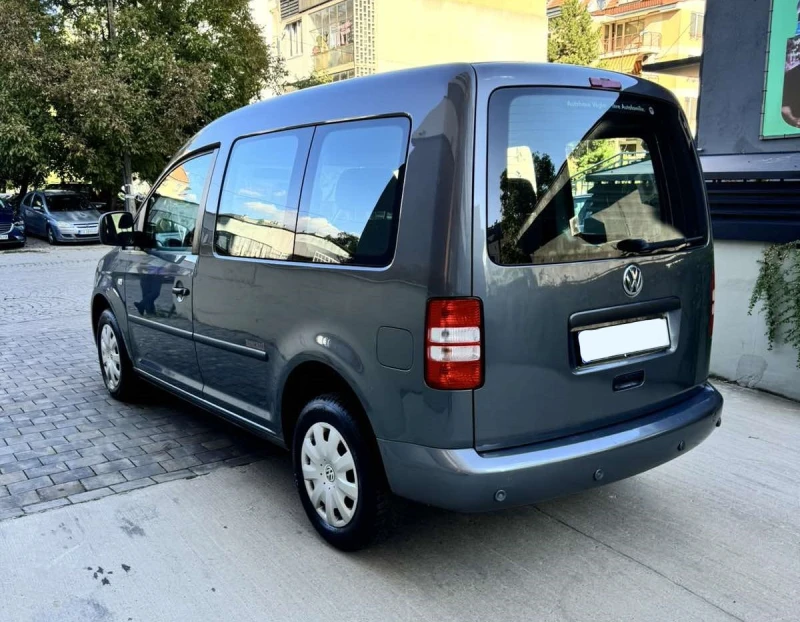 VW Caddy 1.2i, снимка 4 - Автомобили и джипове - 47369182