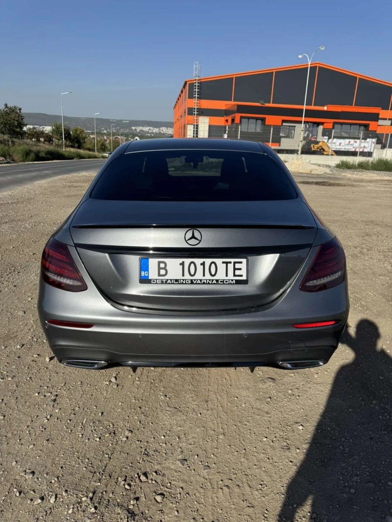 Mercedes-Benz E 220 AMG SHADOWLINE, снимка 6 - Автомобили и джипове - 47550342