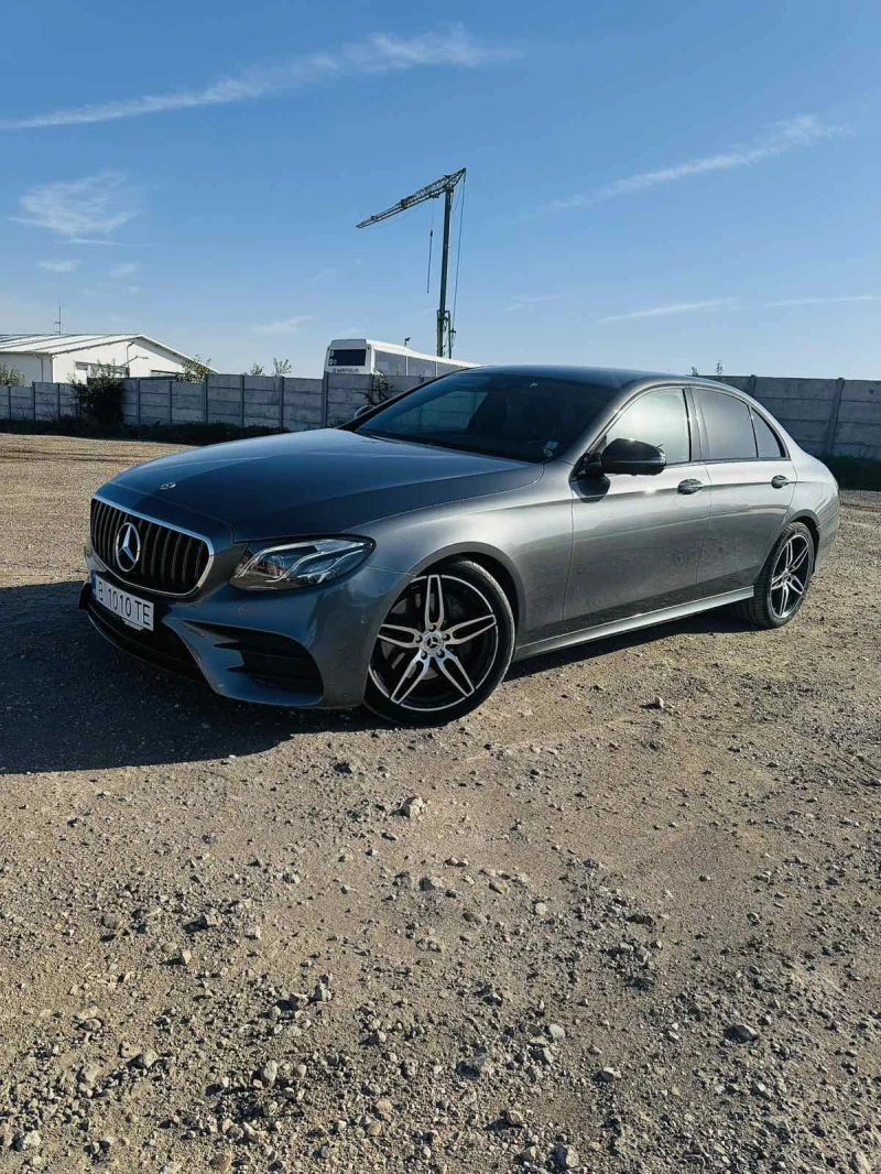 Mercedes-Benz E 220 AMG SHADOWLINE, снимка 9 - Автомобили и джипове - 47550342