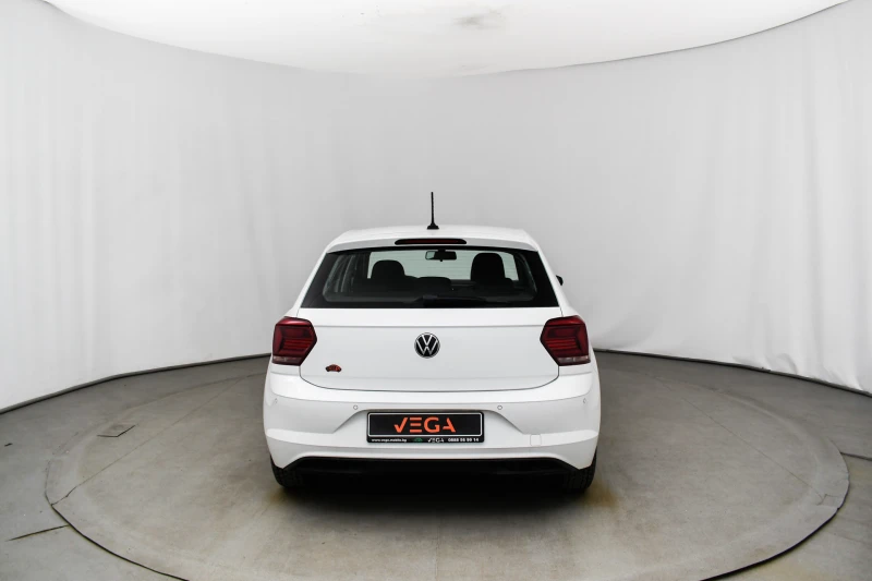 VW Polo 1.0I 95 kc. 2г.ГАРАНЦИЯ, снимка 3 - Автомобили и джипове - 49680391