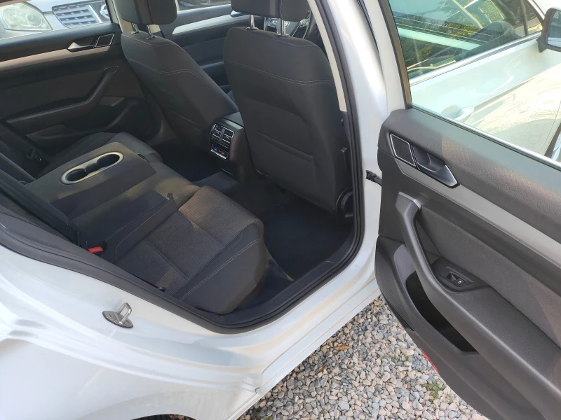 VW Passat 1.6 Tdi-120ks.Itali, снимка 12 - Автомобили и джипове - 51219144