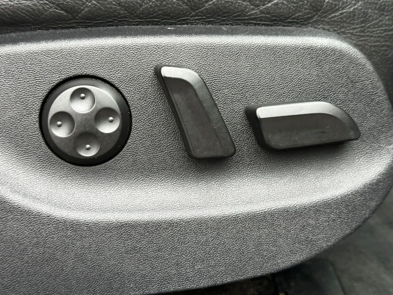 Audi A6 3.0TDI QUATTRO 224kc Кожа, снимка 13 - Автомобили и джипове - 52295559