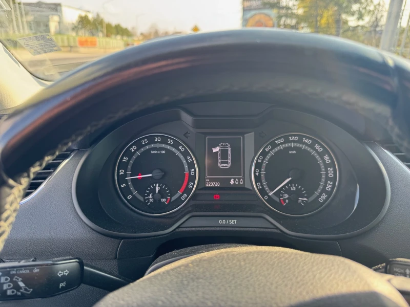 Skoda Octavia Scout, снимка 11 - Автомобили и джипове - 52695045