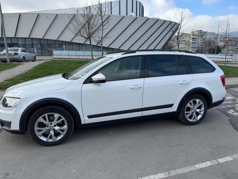 Skoda Octavia Scout, снимка 2 - Автомобили и джипове - 52695045