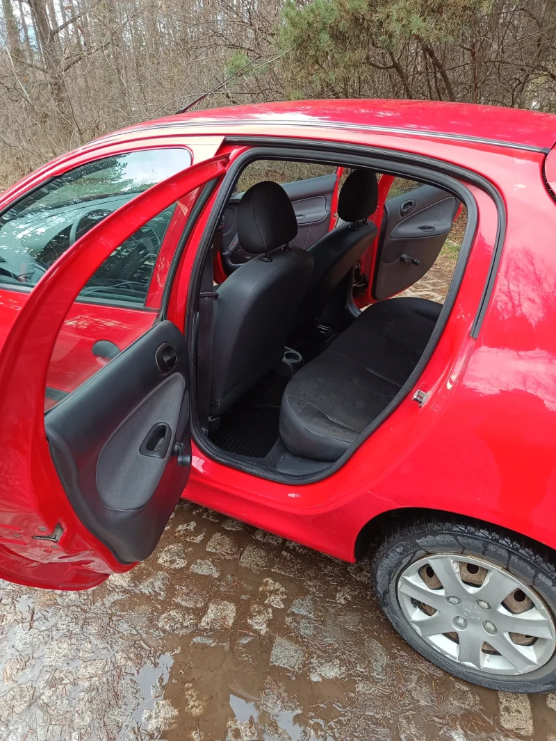Peugeot 206 Газов инжекцион , снимка 11 - Автомобили и джипове - 53178595