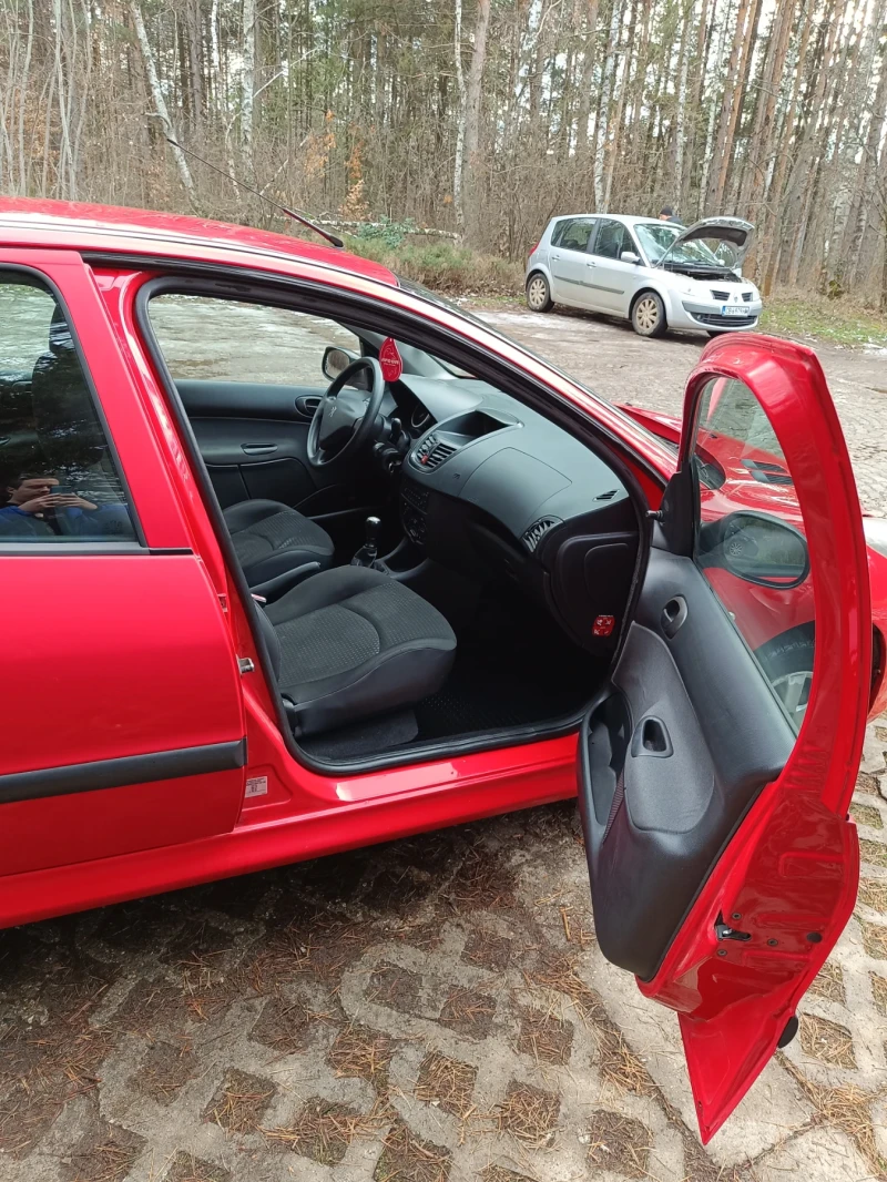 Peugeot 206 Газов инжекцион , снимка 9 - Автомобили и джипове - 53178595