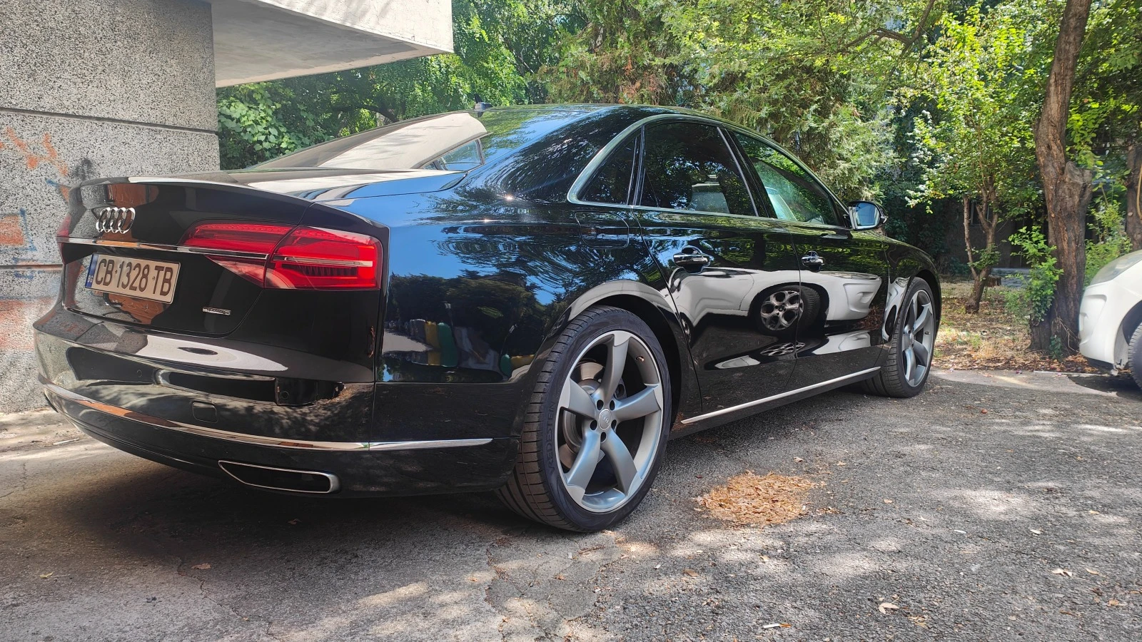 Audi A8 4, 2 TDI /HEADUP/DISTRONIC/BOSE/MATRIX/21ROTOR - изображение 3