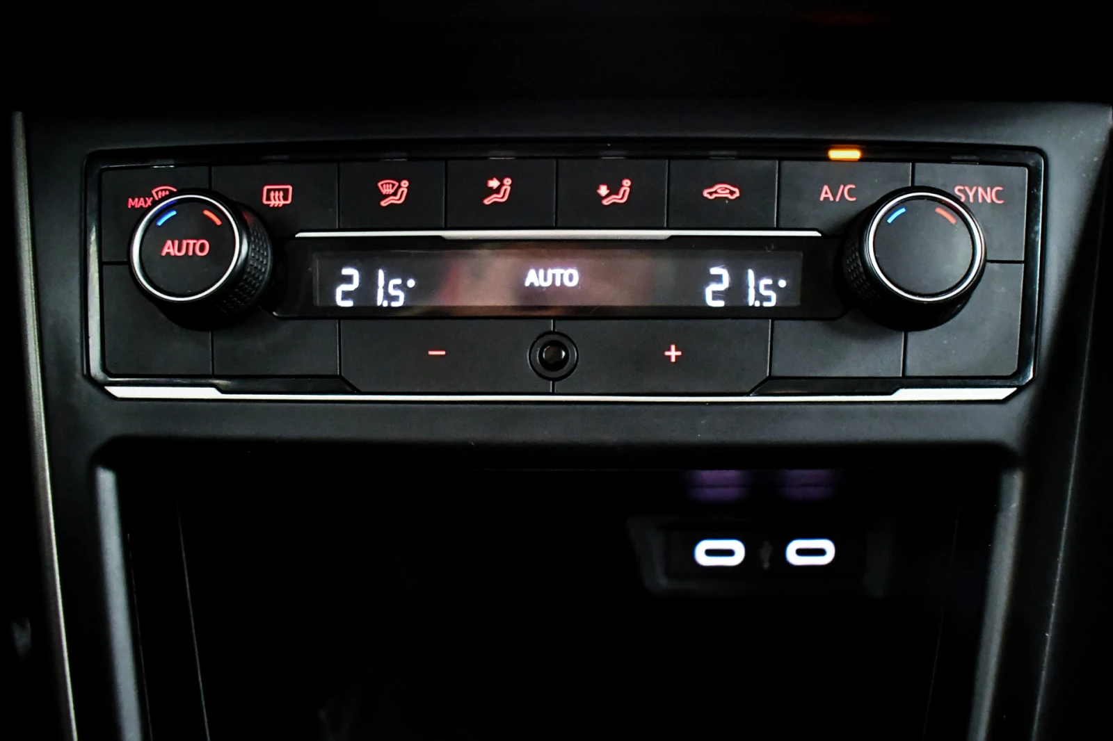 VW Polo 1.0I 95 kc. 2г.ГАРАНЦИЯ | Mobile.bg — изображение 12