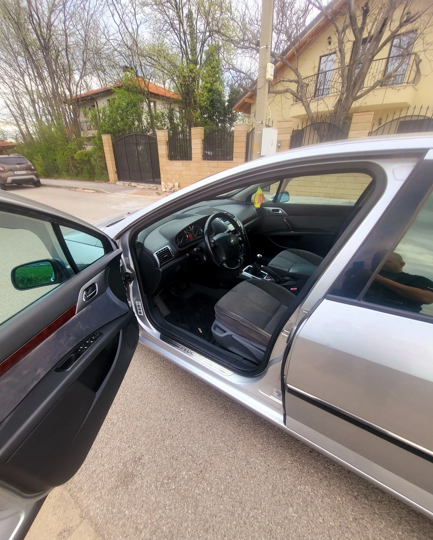 Peugeot 407 2.0 АГУ - изображение 10