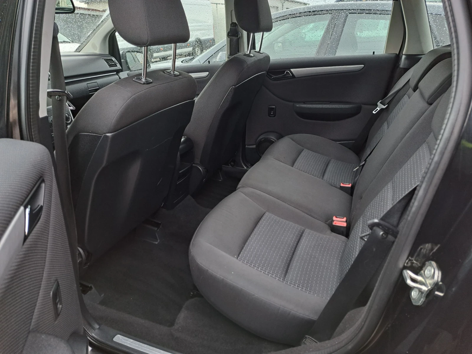 Mercedes-Benz B 180 CDI/НАВИ/2009  - изображение 9