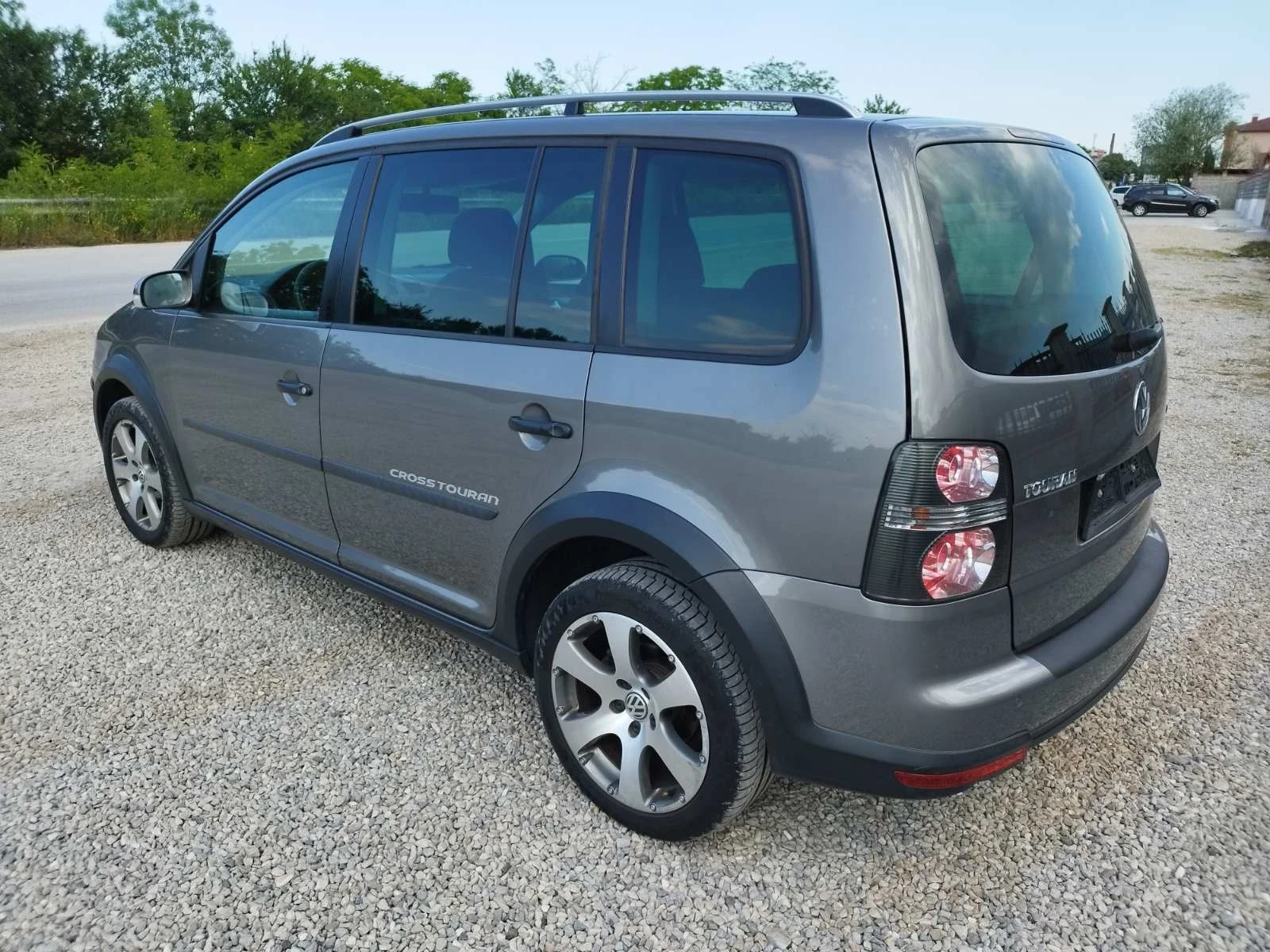 VW Touran 1.4 TSI CROSS 7-МЕСТА - изображение 9