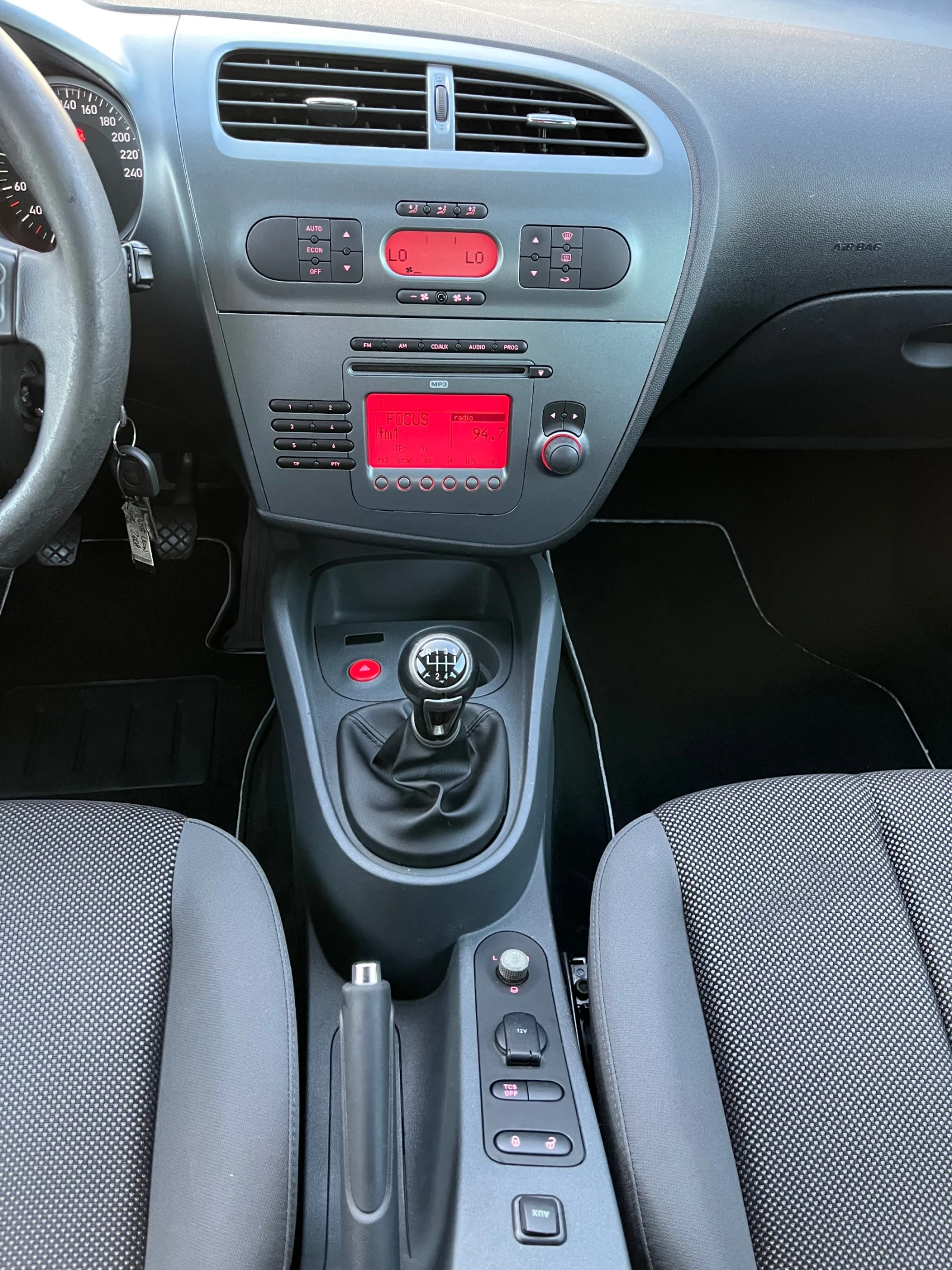 Seat Leon 1.6 i GPL - изображение 10