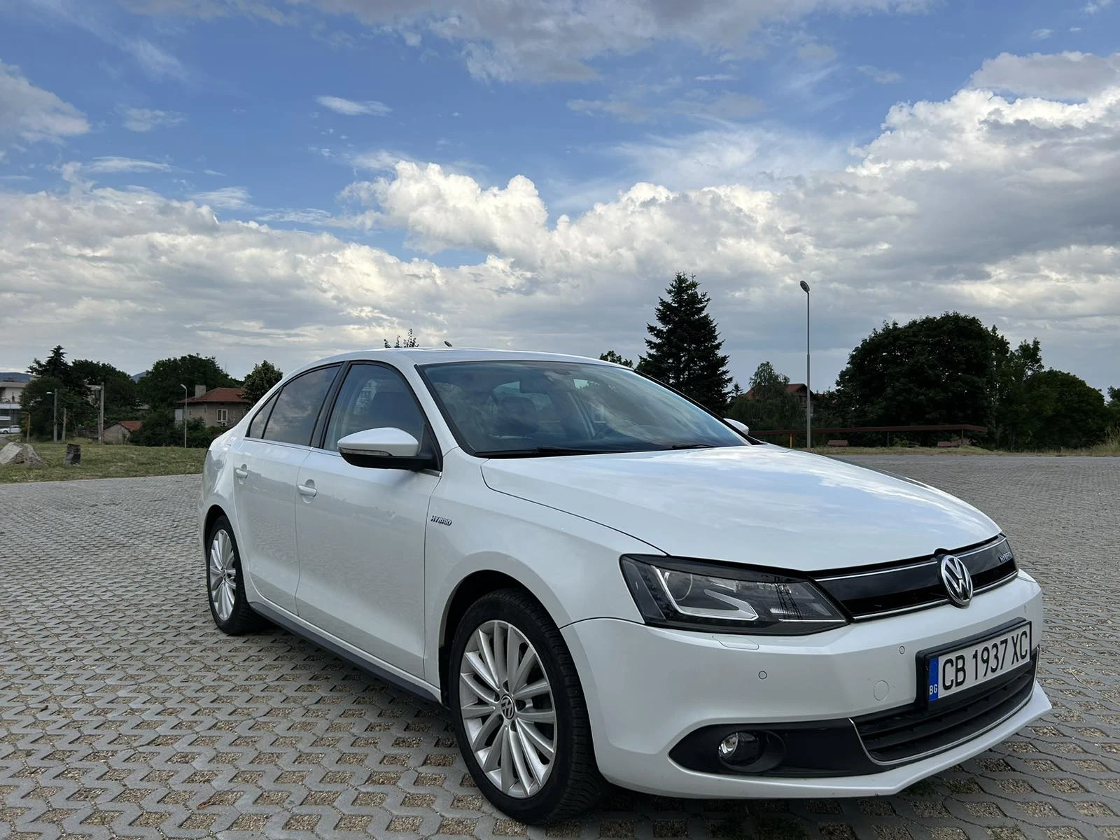 VW Passat JETTA Hybrid | Mobile.bg   3