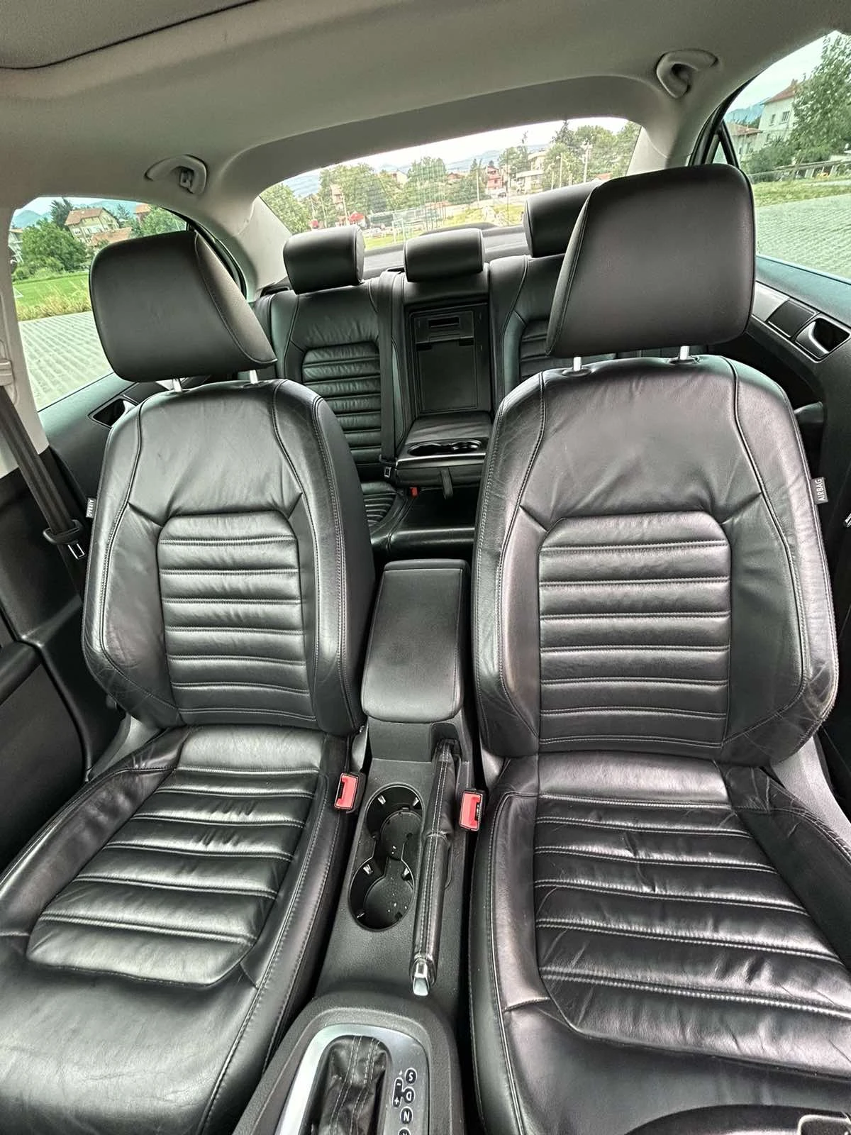 VW Passat JETTA Hybrid | Mobile.bg   6