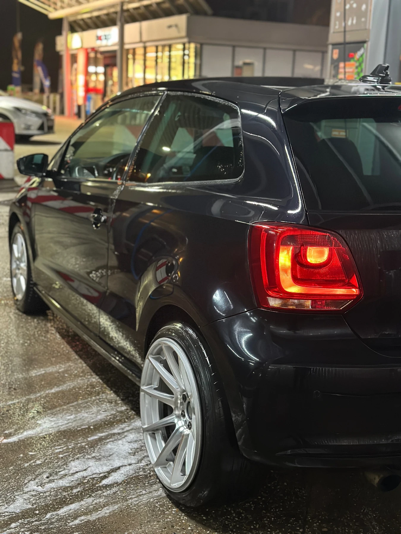 VW Polo 1.6 tdi - изображение 6