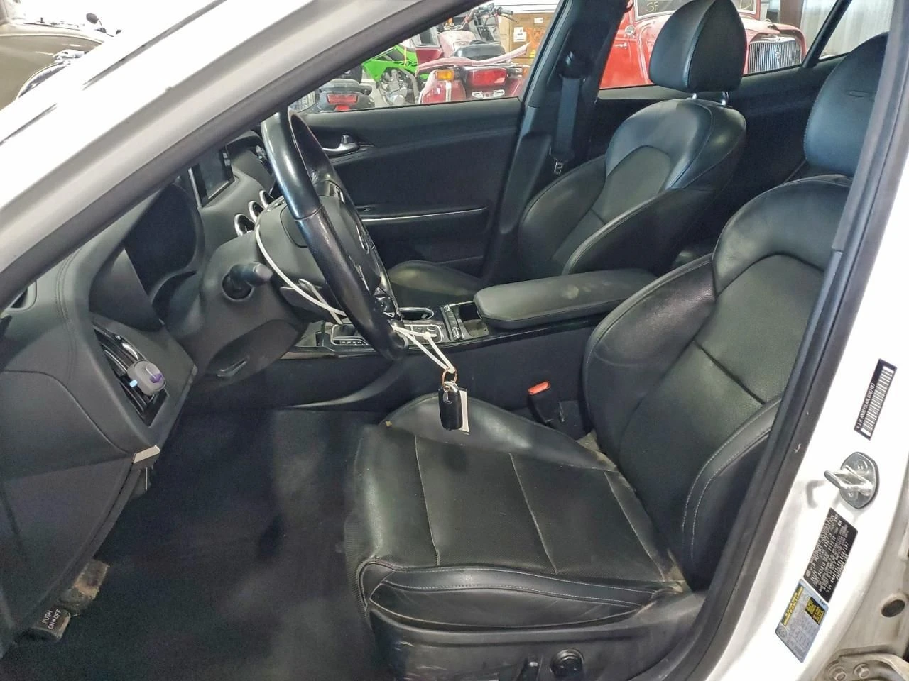 Kia Stinger  - изображение 7