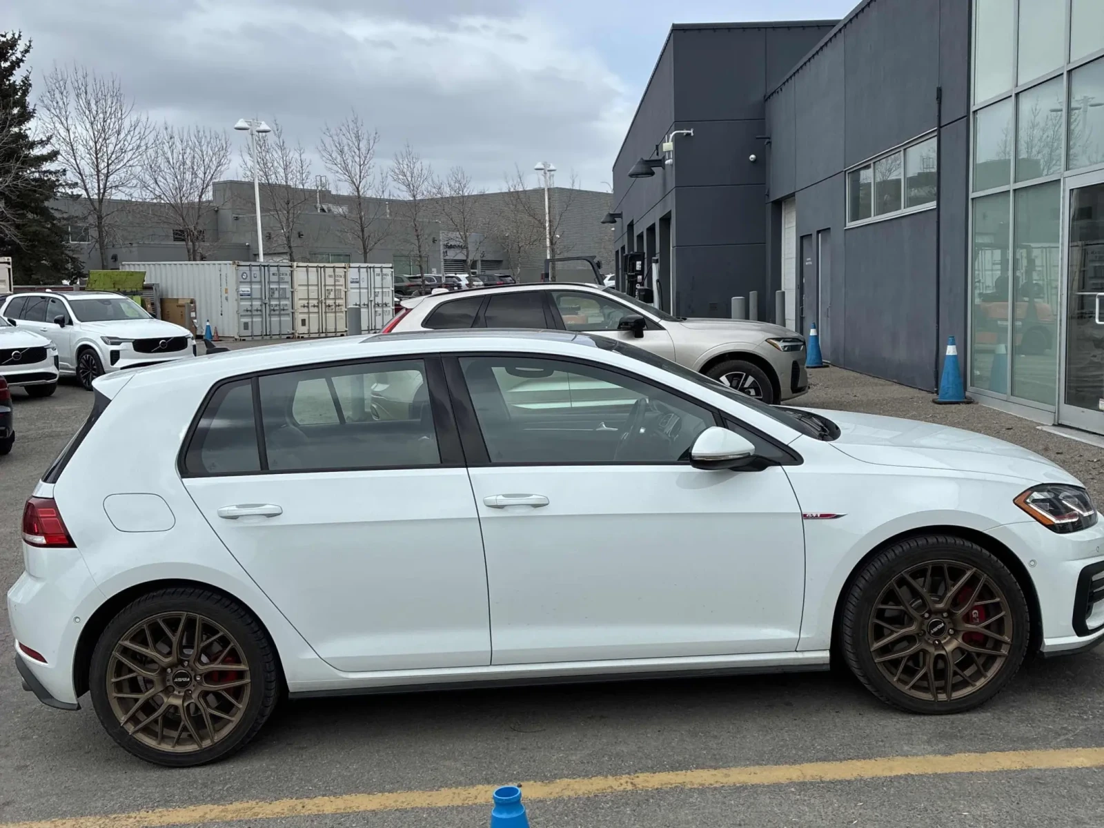 VW Golf GTI * * CARFAX * * АВТО КРЕДИТ * * , снимка 4 - Автомобили и джипове - 54306885