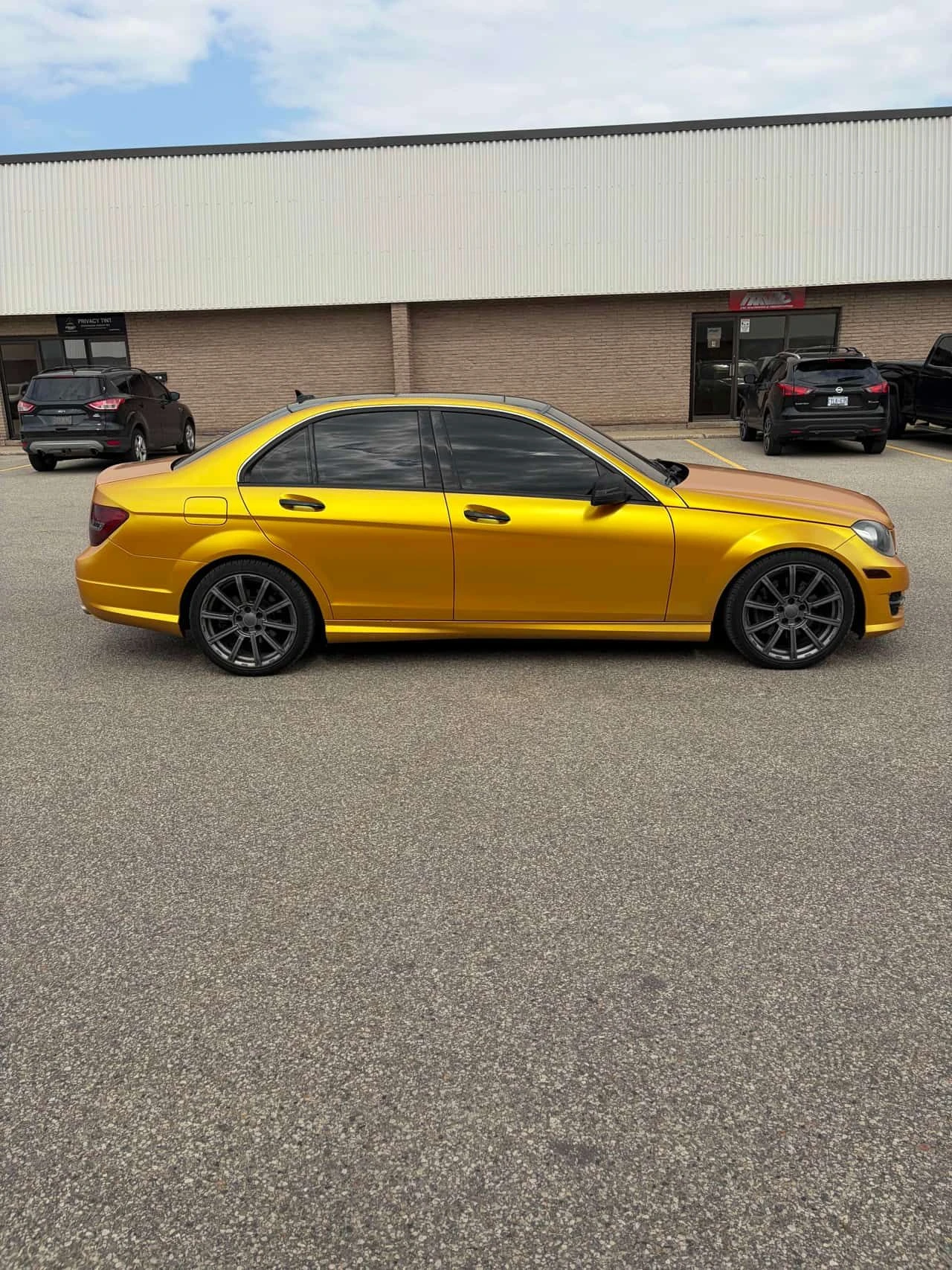 Mercedes-Benz C 300 * CARFAX * ЦЕНА ДО БГ, снимка 3 - Автомобили и джипове - 54378787
