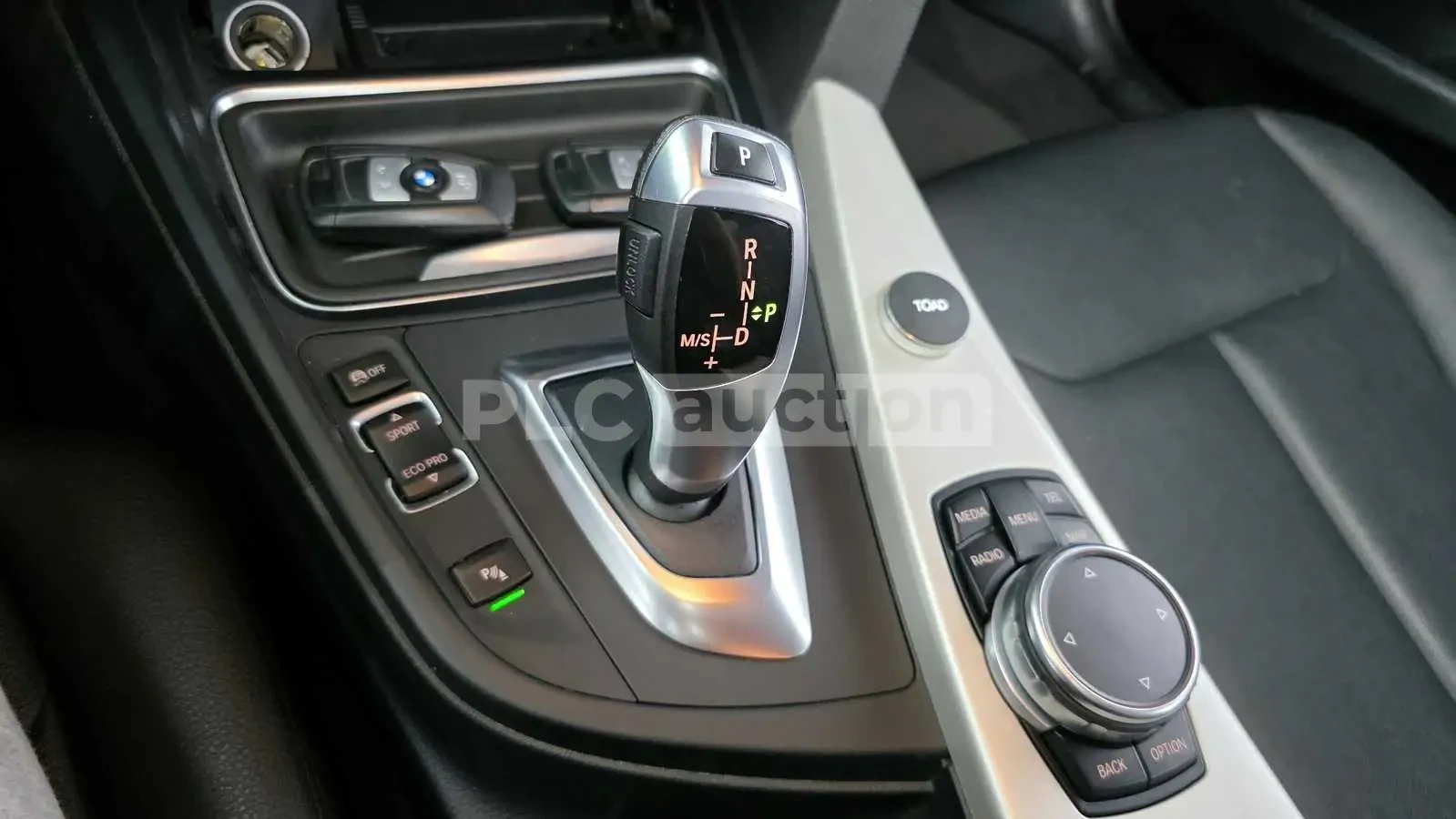 BMW 320 d| КАМЕРА| ПОДГРЕВ| ПАМЕТ| ВКЛ.ТЕХНОТЕСТ, снимка 8 - Автомобили и джипове - 54630694