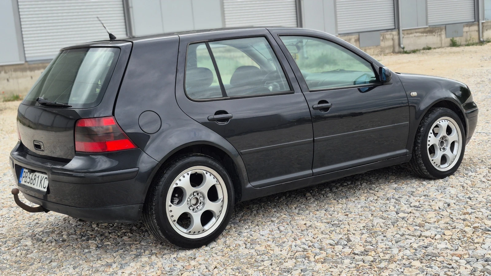 VW Golf 1.9 TDI/90* * * , снимка 3 - Автомобили и джипове - 54649959