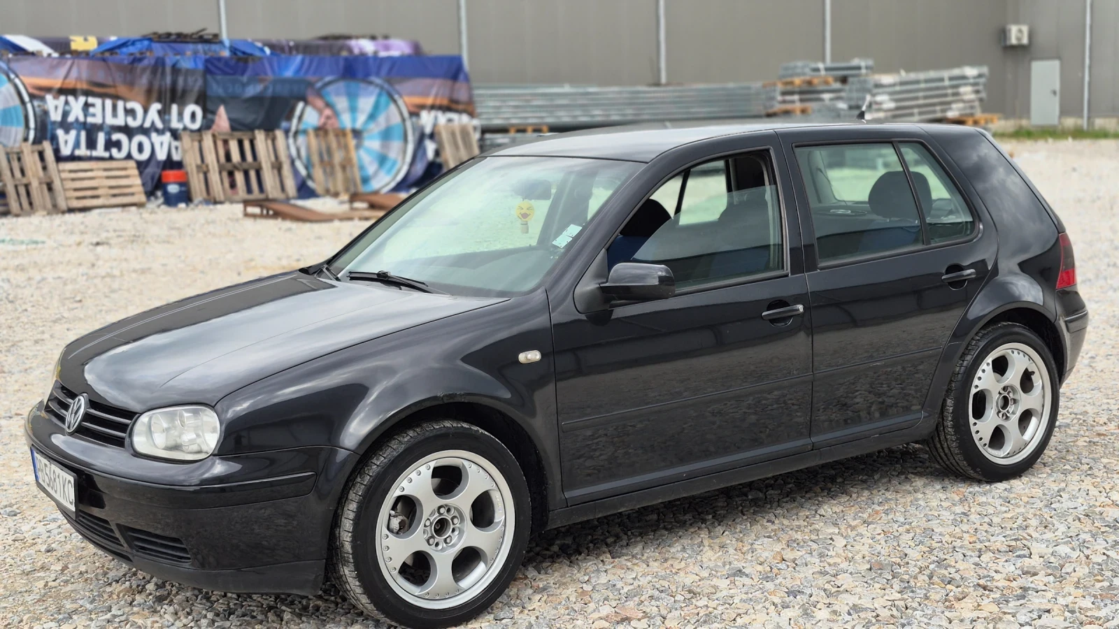 VW Golf 1.9 TDI/90* * * , снимка 4 - Автомобили и джипове - 54649959