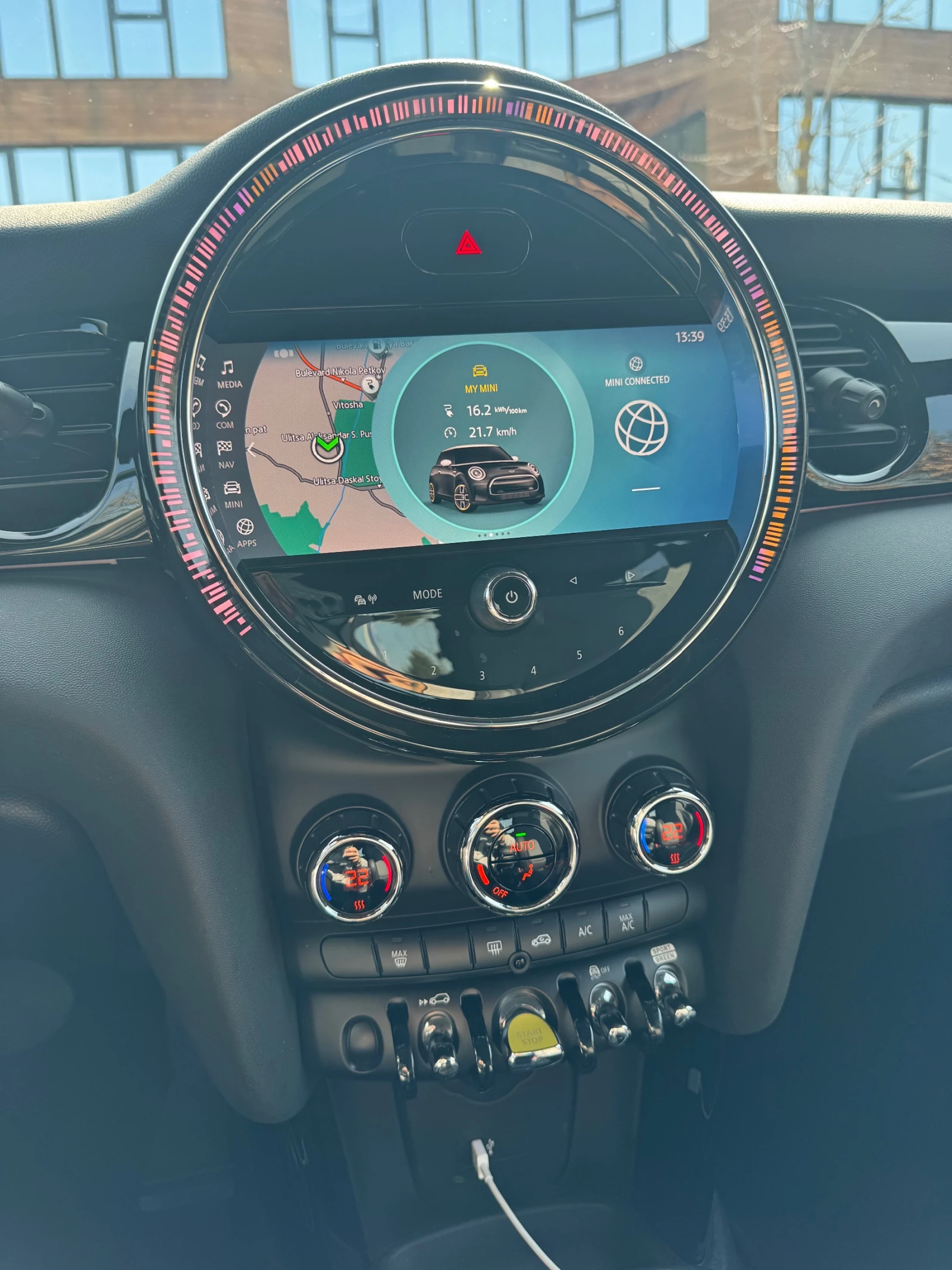 Mini Cooper s SE, снимка 2 - Автомобили и джипове - 54730694