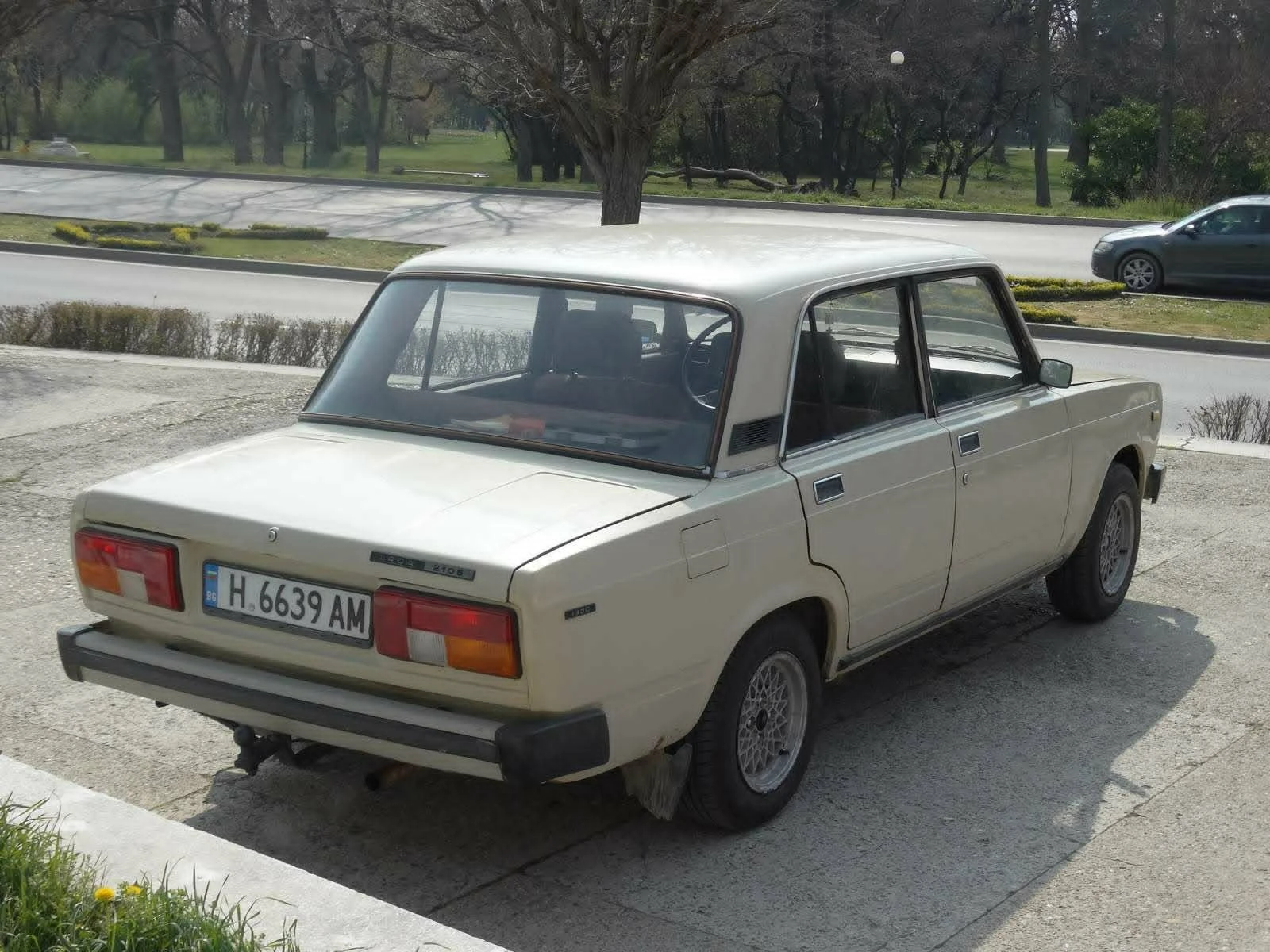 Lada 2105, снимка 13 - Автомобили и джипове - 54795146