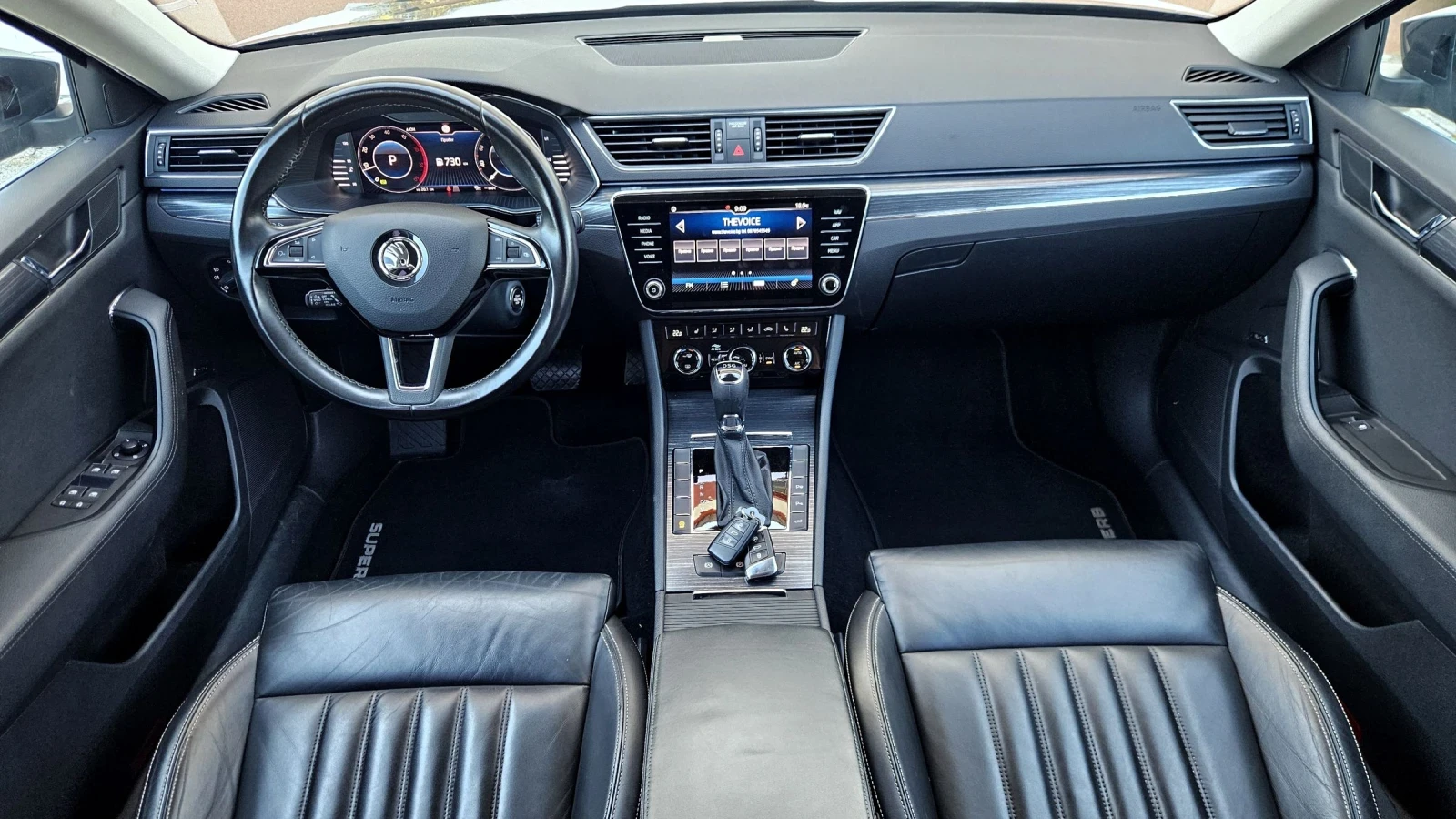 Skoda Superb Digital, AmbientLight, Crystal Lighting , снимка 9 - Автомобили и джипове - 54983537