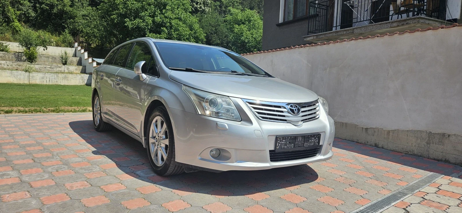 Toyota Avensis KEYLESS , CARPLAY, ANDROID AUTO реални километ