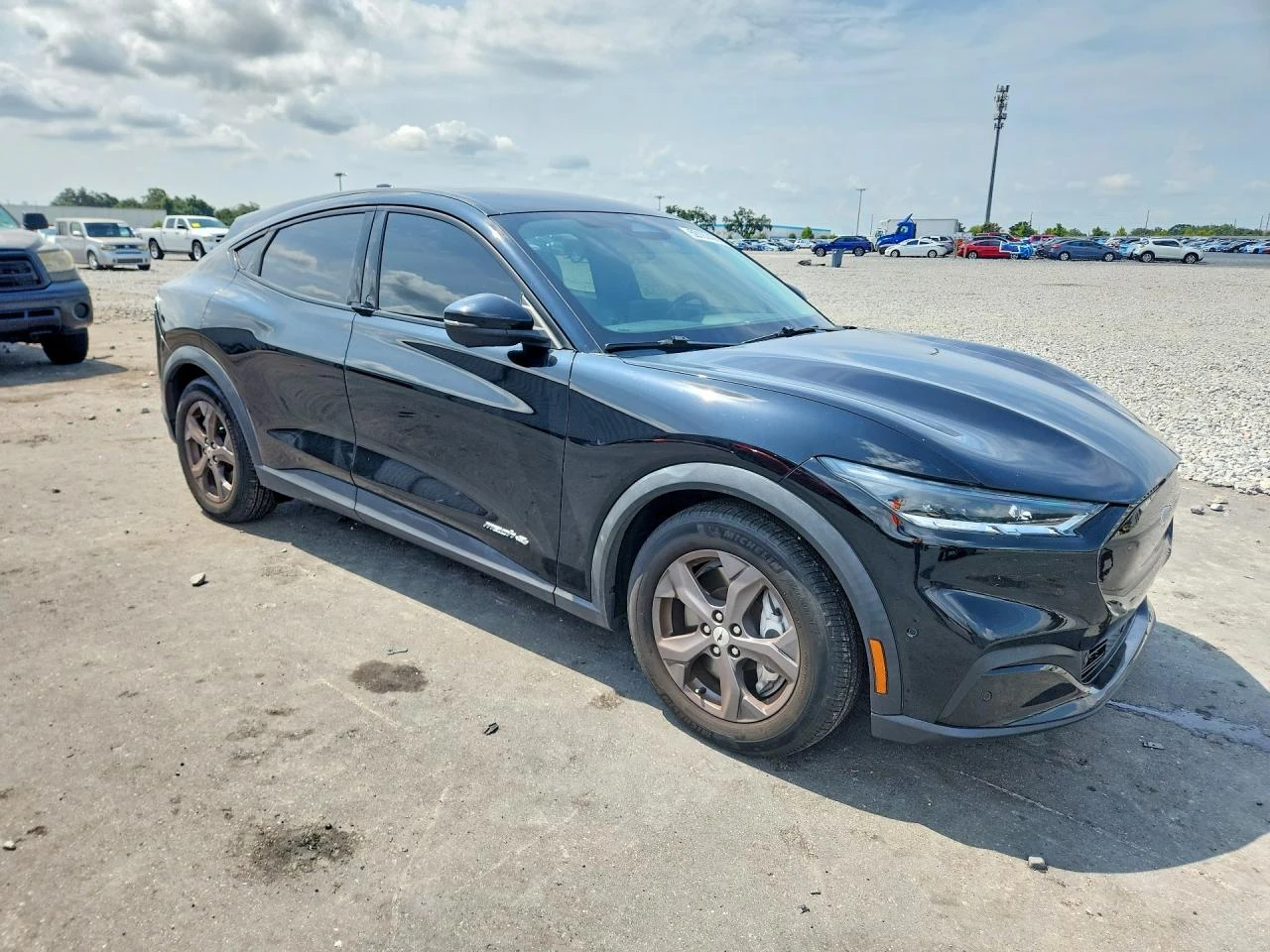 Ford Mustang Mach-E SELECT | AWD | 360 CAMS | DISTRONIC, снимка 4 - Автомобили и джипове - 55786098