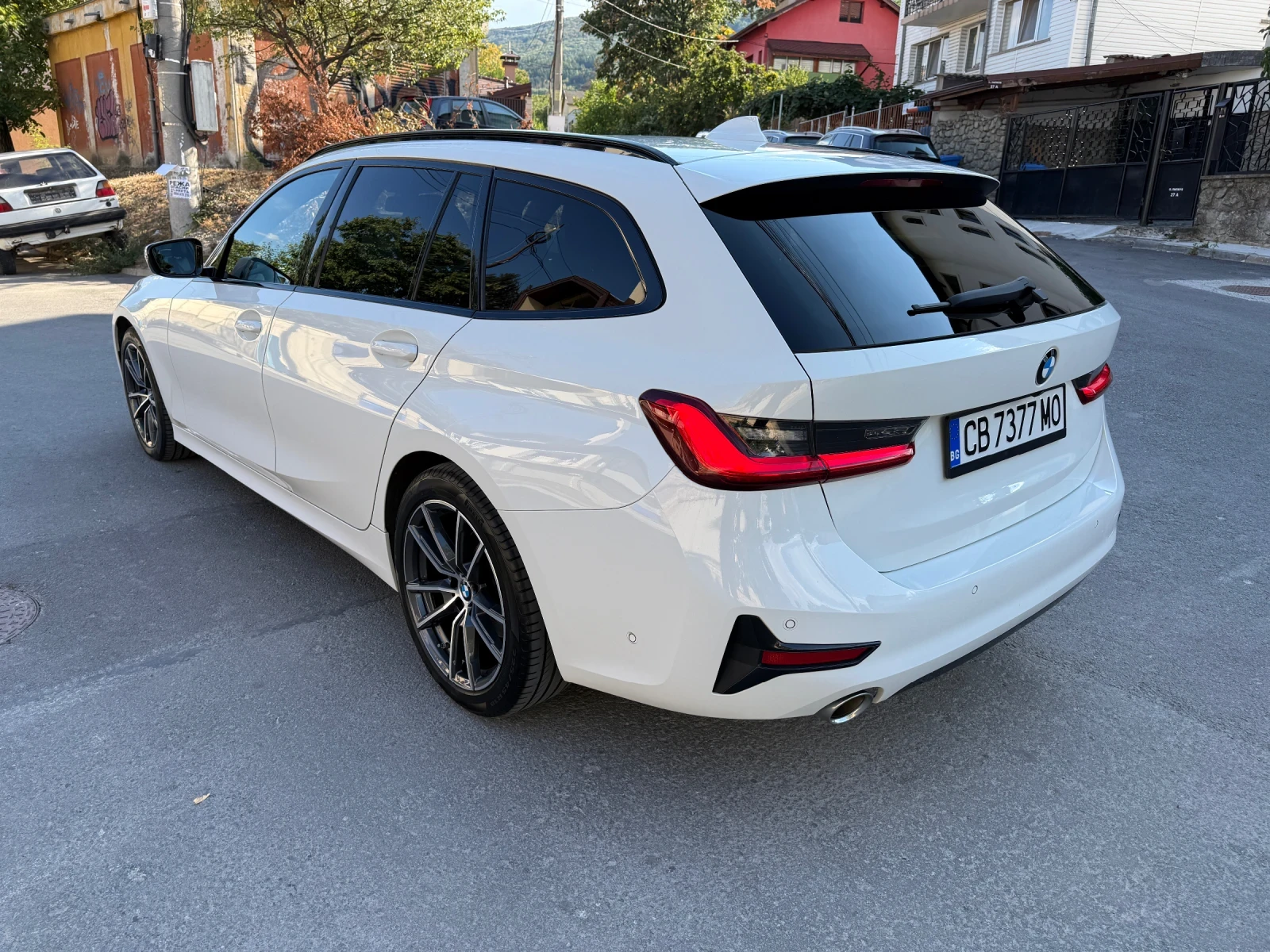 BMW 320 320d Mild hybrid Само на задно